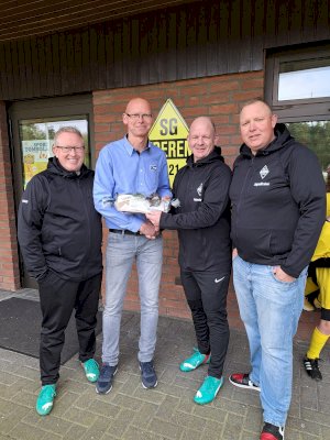 Neue Trikots für die G1-Jugend der SG Freren