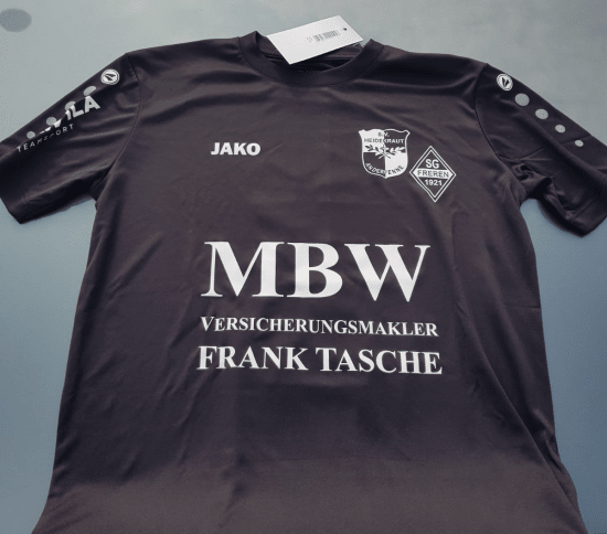 Neue Trikots für die E1-Jugend der JSG Freren/Andervenne